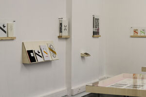 Vue de l’exposition Volumes : Cent pages