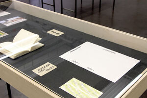 Vue de l’exposition Volumes : Cent pages