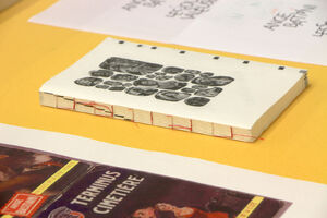 Vue de l’exposition Volumes : Cent pages