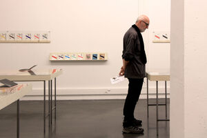 Vue de l’exposition Volumes : Cent pages