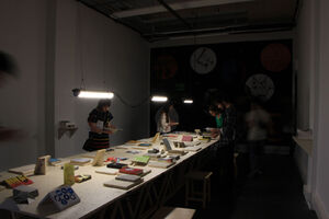 Vue de l’exposition Volumes : Clubs du livre